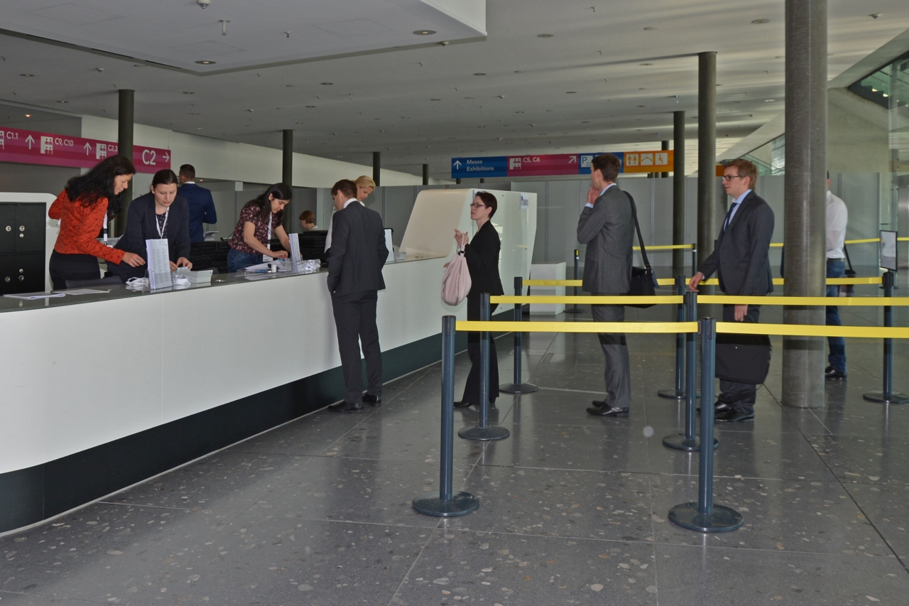 A0  1750 Dienstag Vormittag  Empfang 